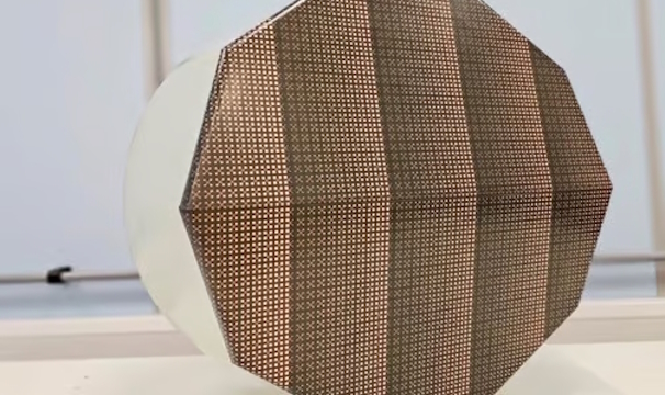 Protective cover for an antenna